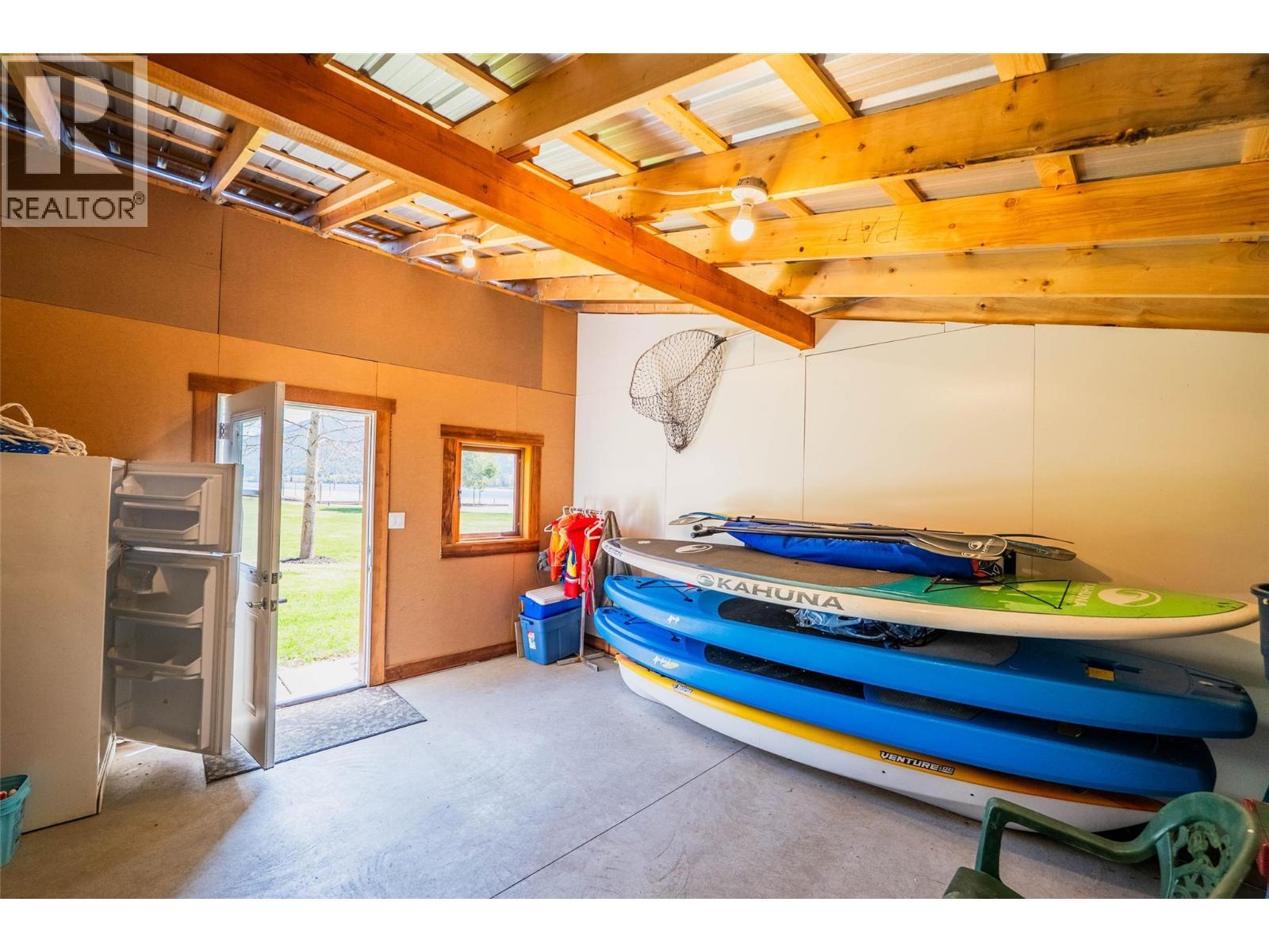 6158 Redfish Road, Nelson, BC