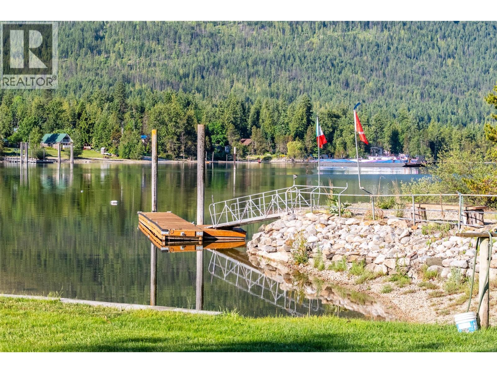 6158 Redfish Road, Nelson, BC