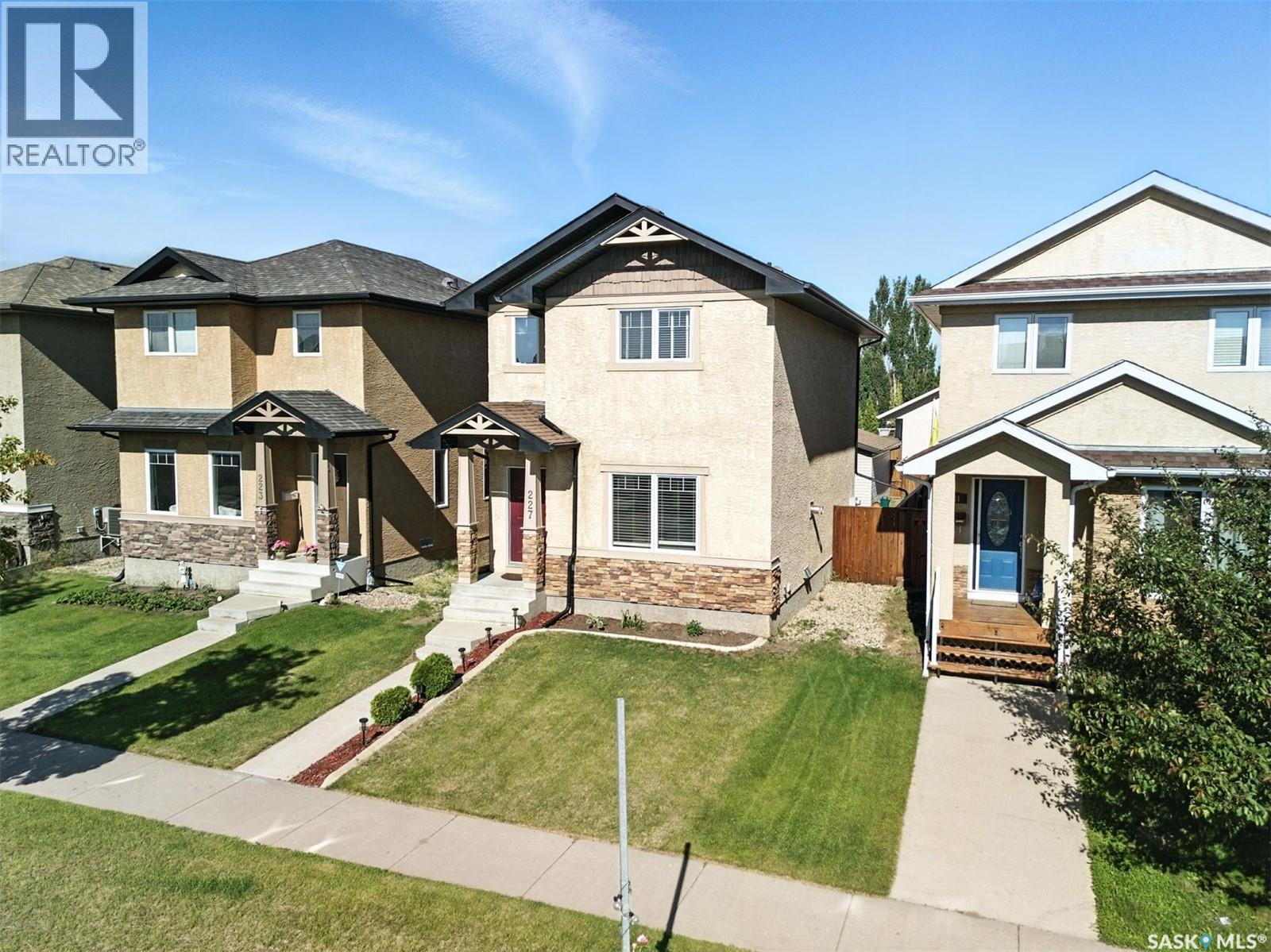 227 Galloway Road, Saskatoon, SK - Outdoor With Facade