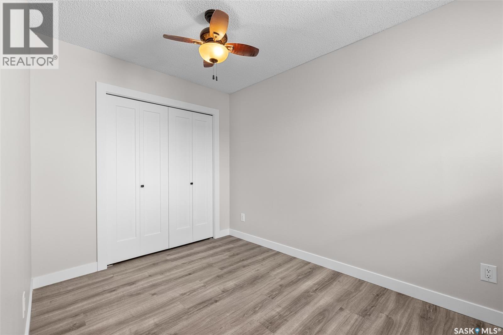 5064 10Th Avenue, Regina, SK - Indoor Photo Showing Other Room