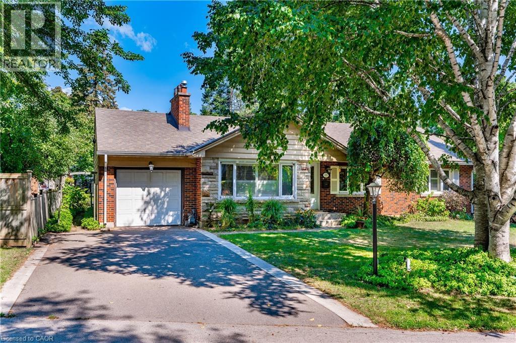 557 Stillwater Crescent, Burlington, ON - Outdoor
