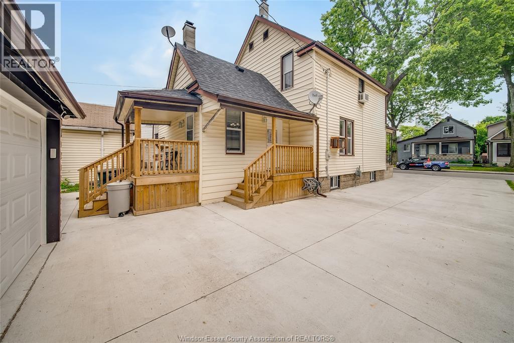 151 Curry Ave, Windsor, ON - Outdoor With Exterior