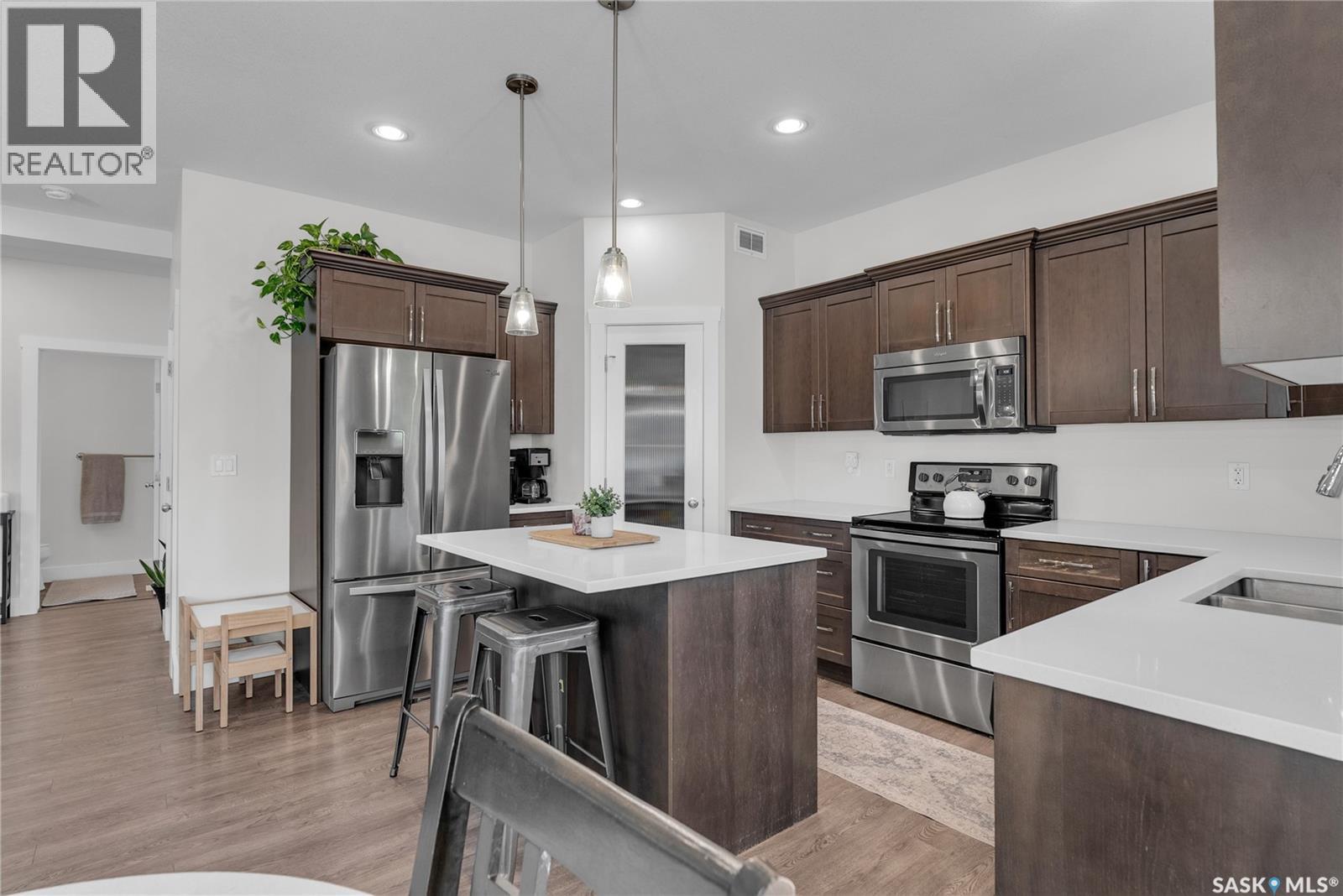 1235 Pringle Way, Saskatoon, SK