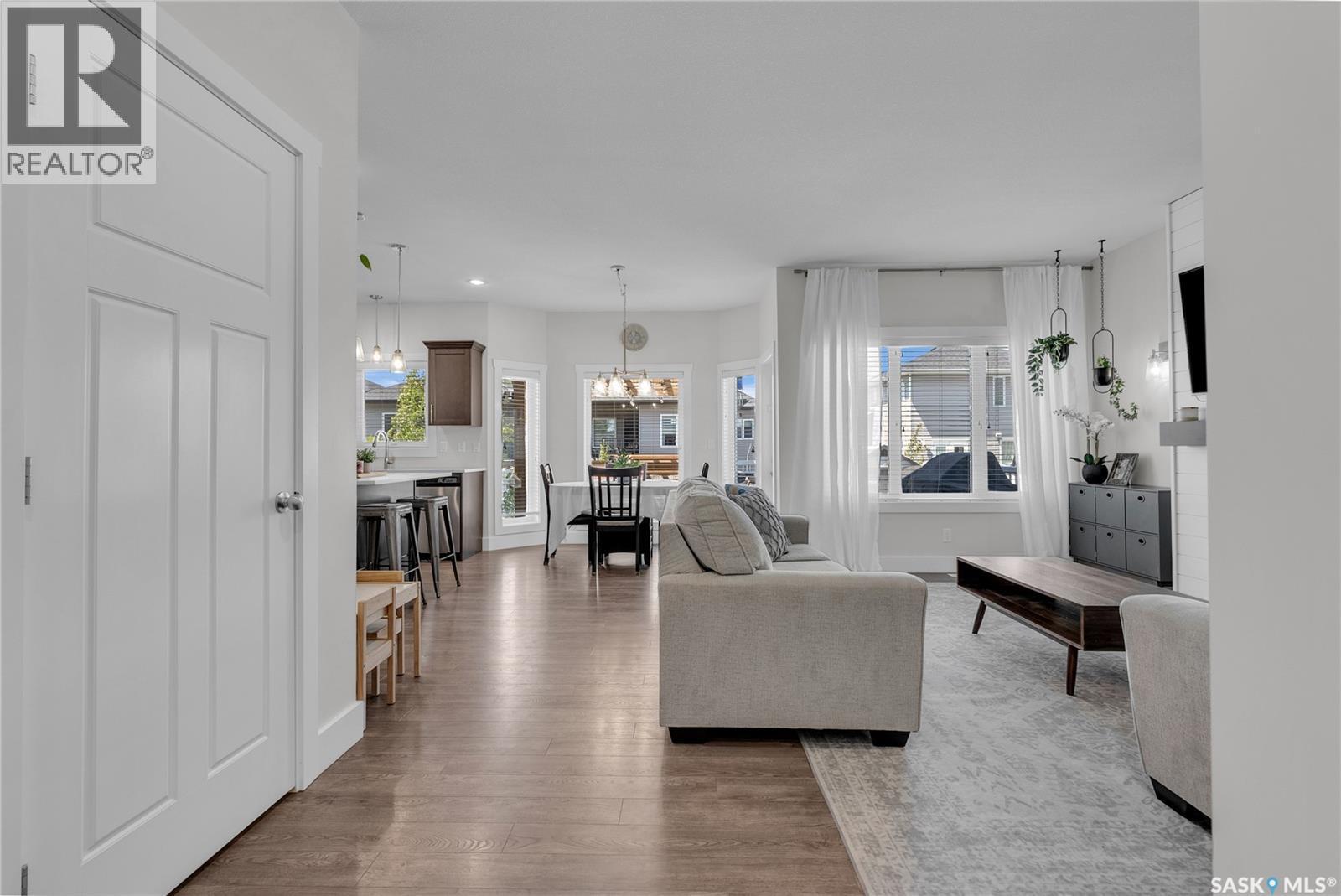 1235 Pringle Way, Saskatoon, SK