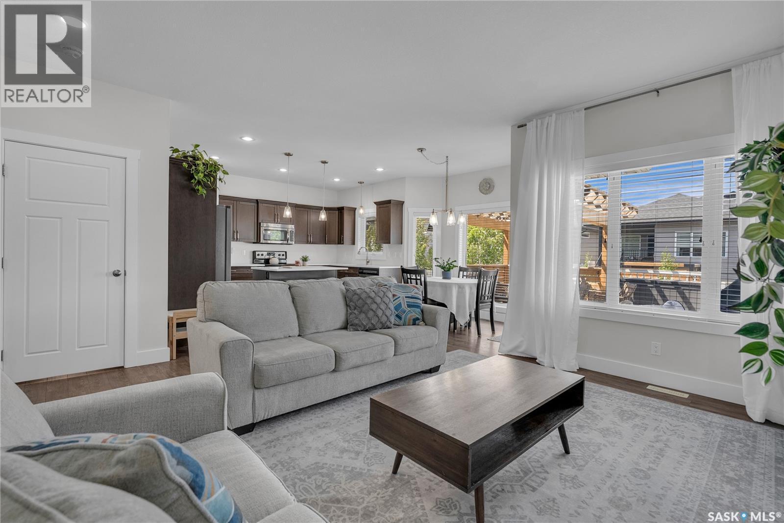 1235 Pringle Way, Saskatoon, SK