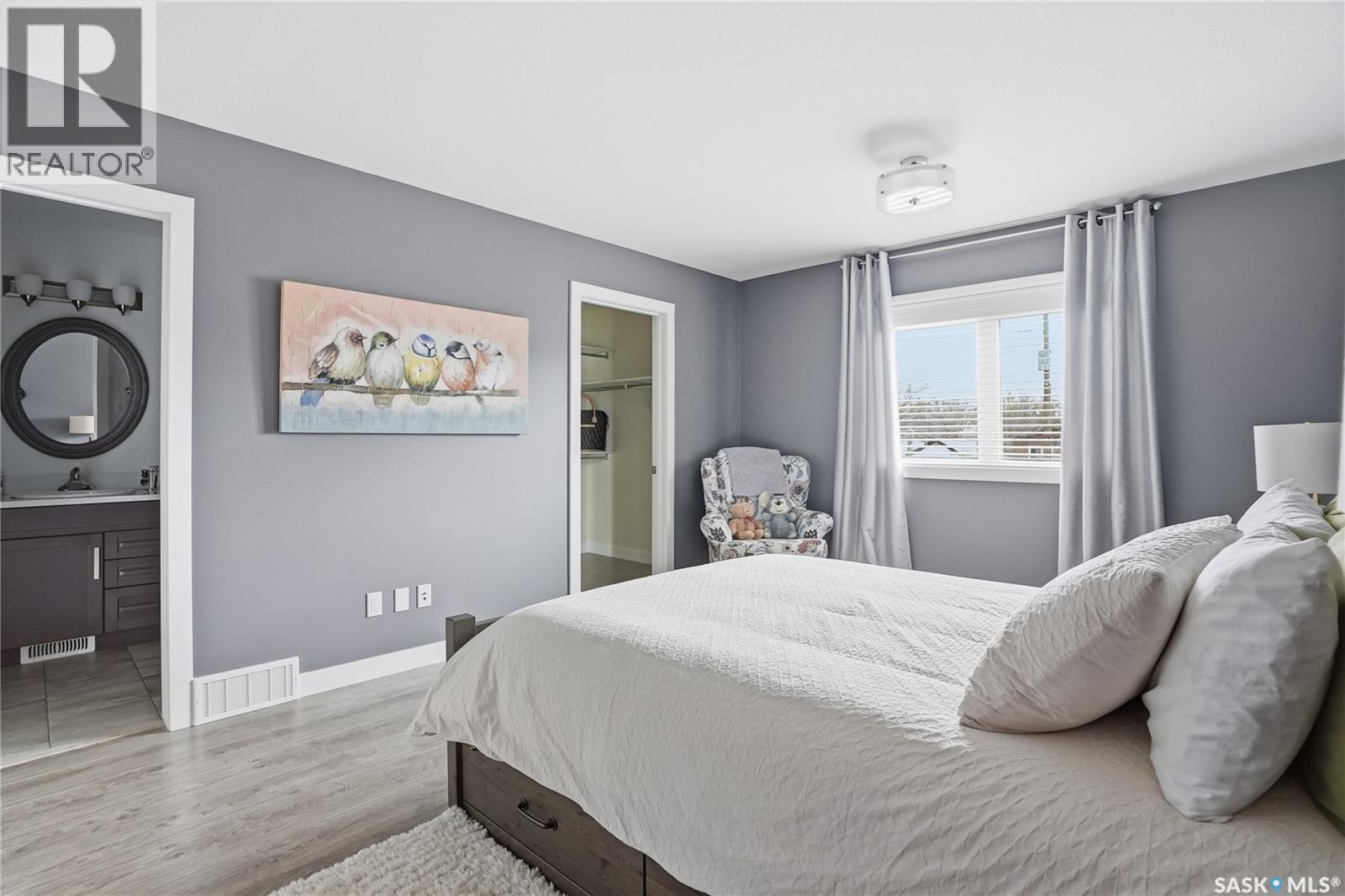 118 3Rd Street E, Saskatoon, SK - Indoor Photo Showing Bedroom