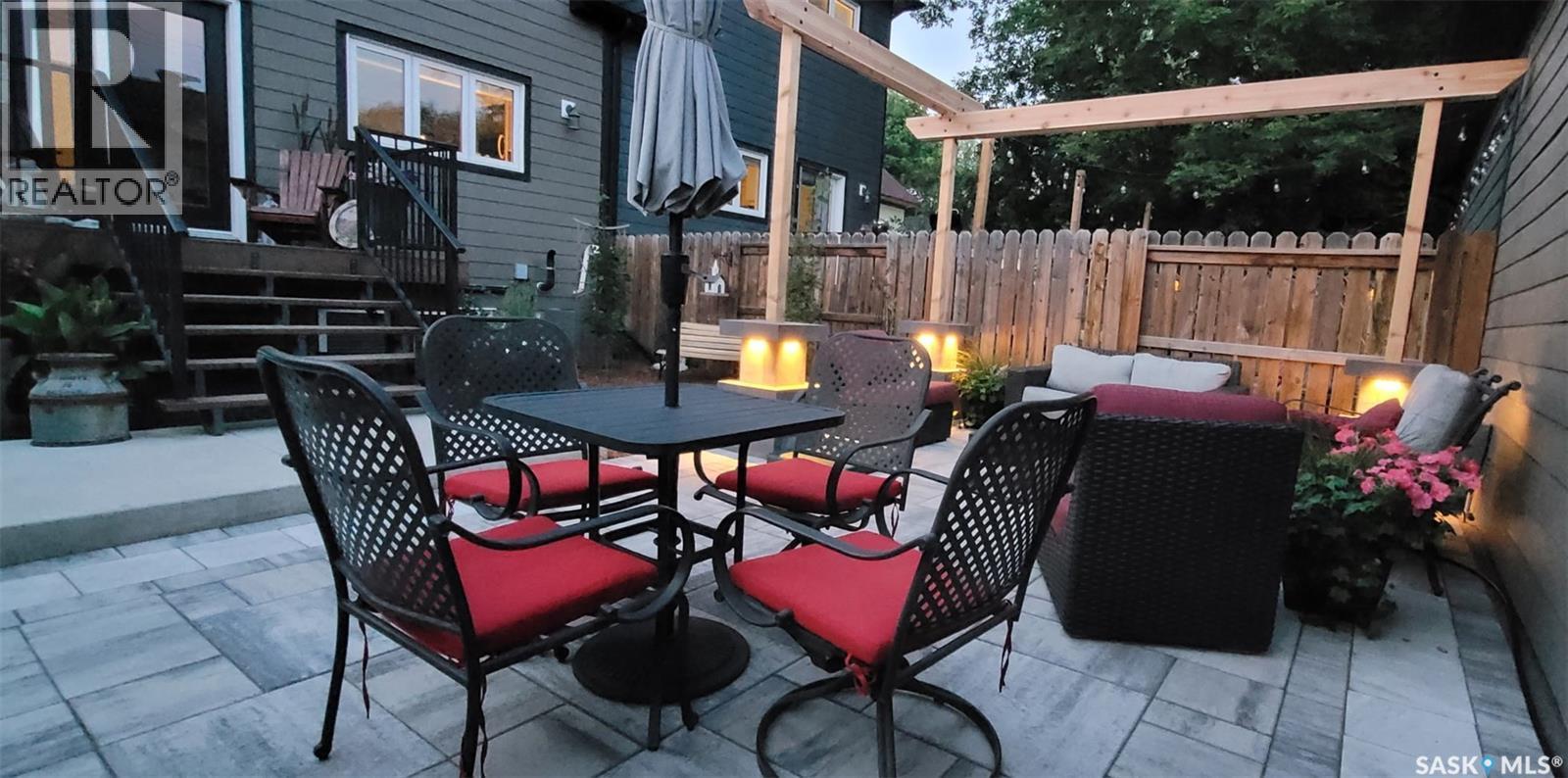 118 3Rd Street E, Saskatoon, SK - Outdoor With Deck Patio Veranda With Exterior