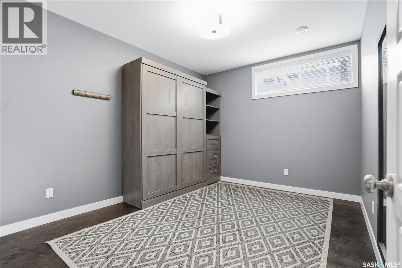 118 3Rd Street E, Saskatoon, SK - Indoor Photo Showing Other Room