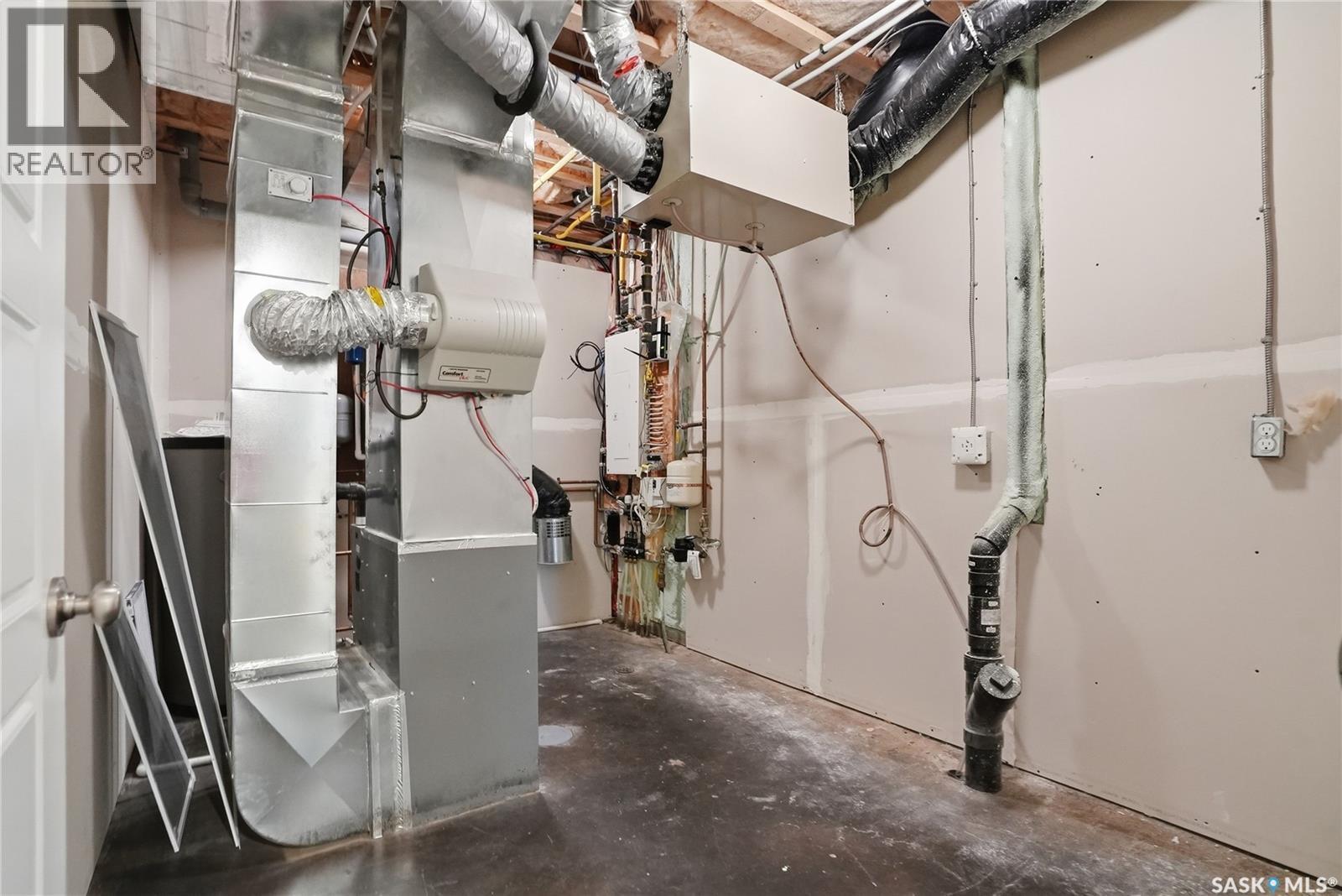 118 3Rd Street E, Saskatoon, SK - Indoor Photo Showing Basement