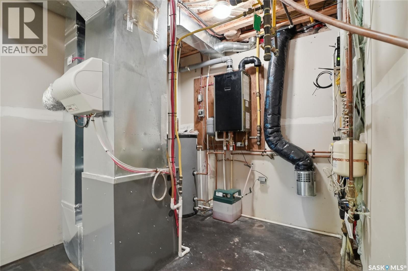 118 3Rd Street E, Saskatoon, SK - Indoor Photo Showing Basement