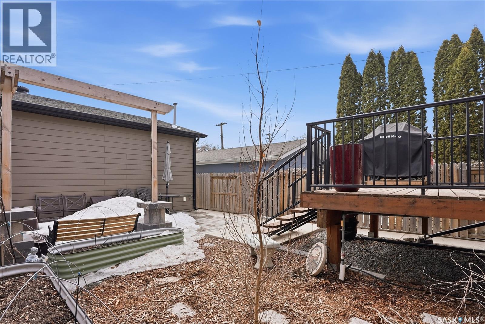 118 3Rd Street E, Saskatoon, SK - Outdoor With Deck Patio Veranda
