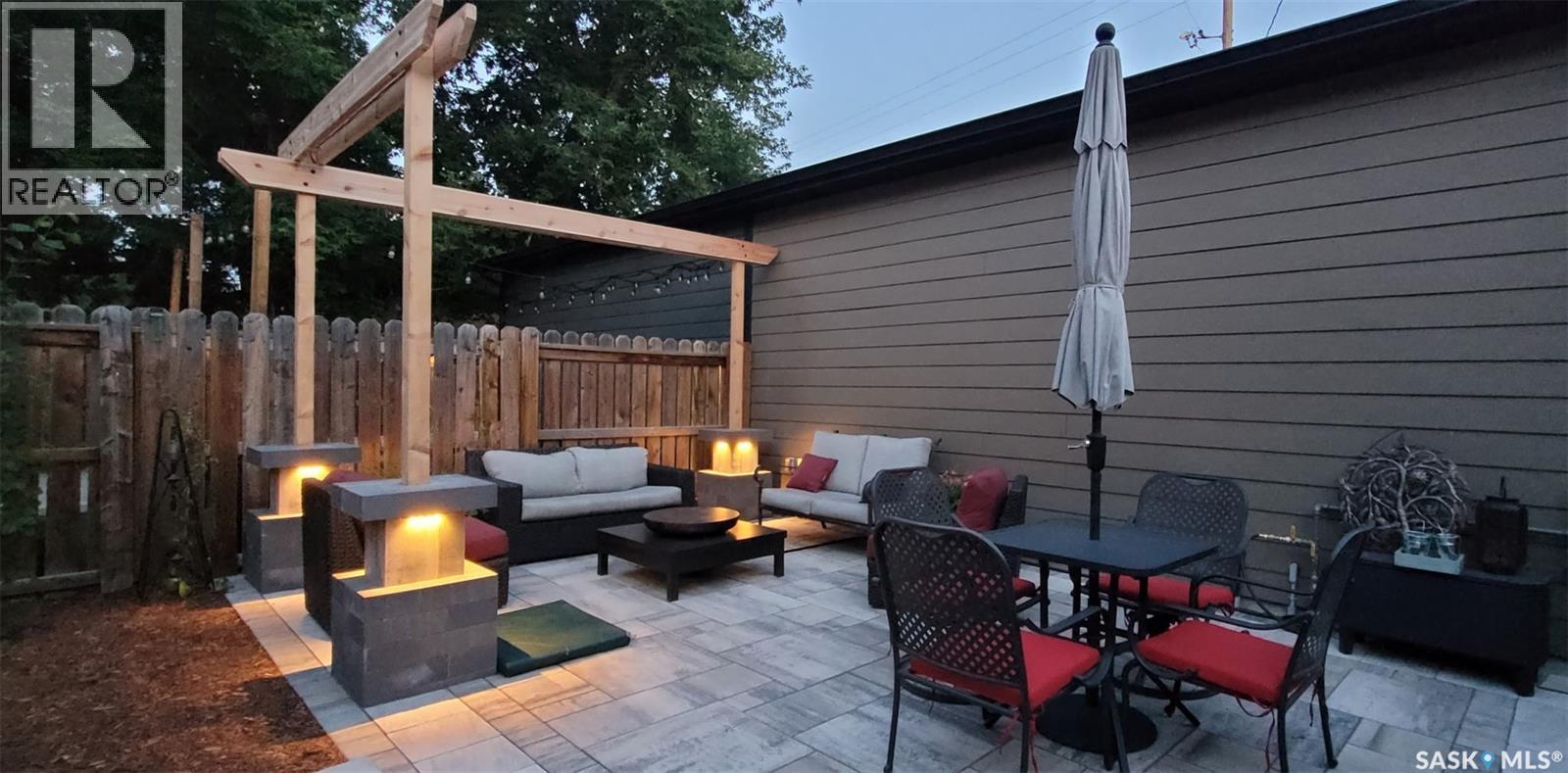 118 3Rd Street E, Saskatoon, SK - Outdoor With Deck Patio Veranda With Exterior