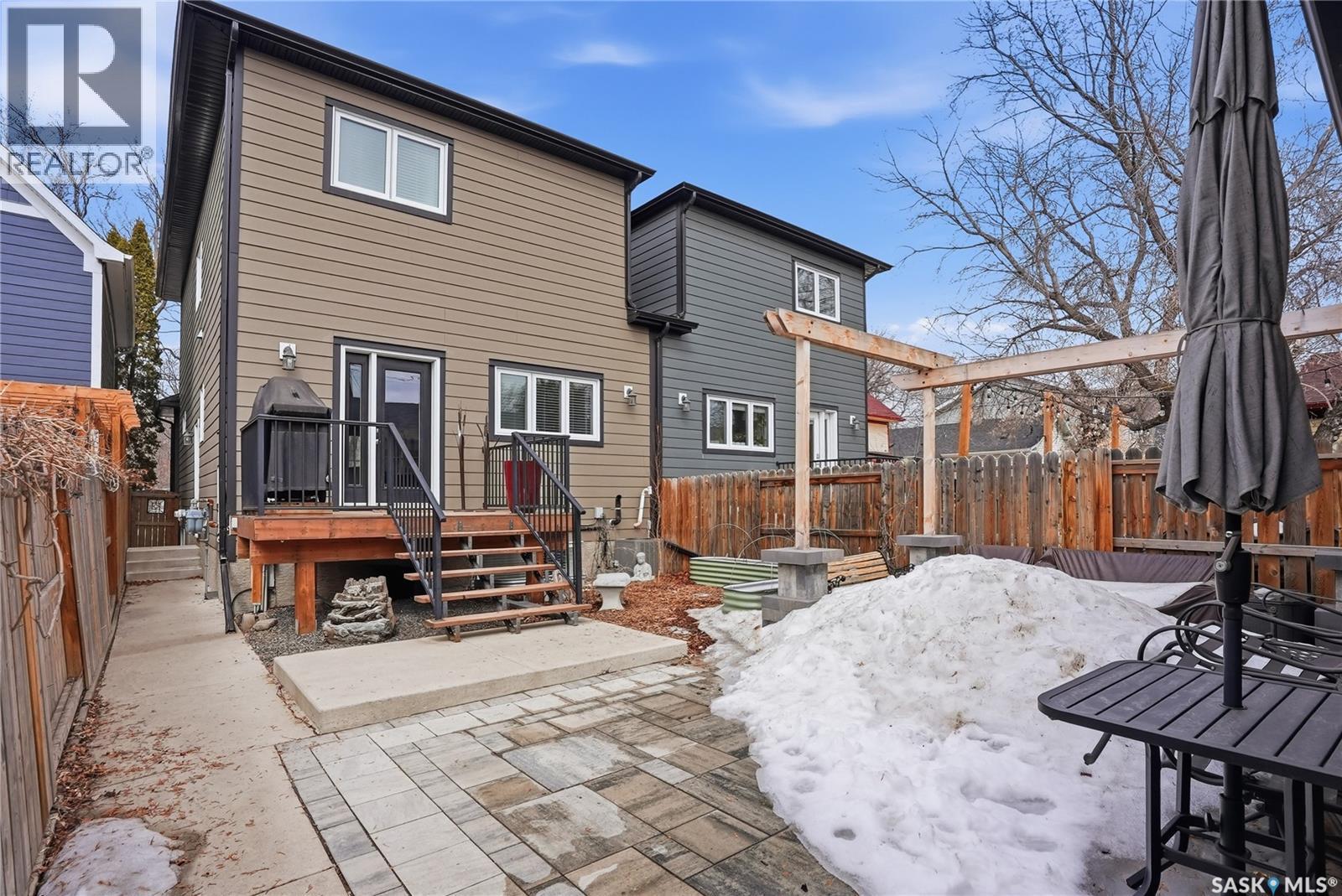 118 3Rd Street E, Saskatoon, SK - Outdoor With Deck Patio Veranda