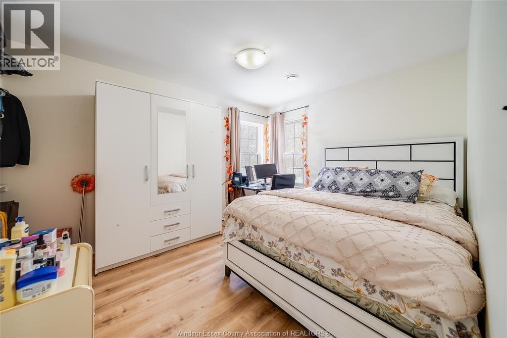 3567 King Street, Windsor, ON - Indoor Photo Showing Bedroom