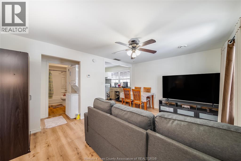 3567 King Street, Windsor, ON - Indoor Photo Showing Other Room