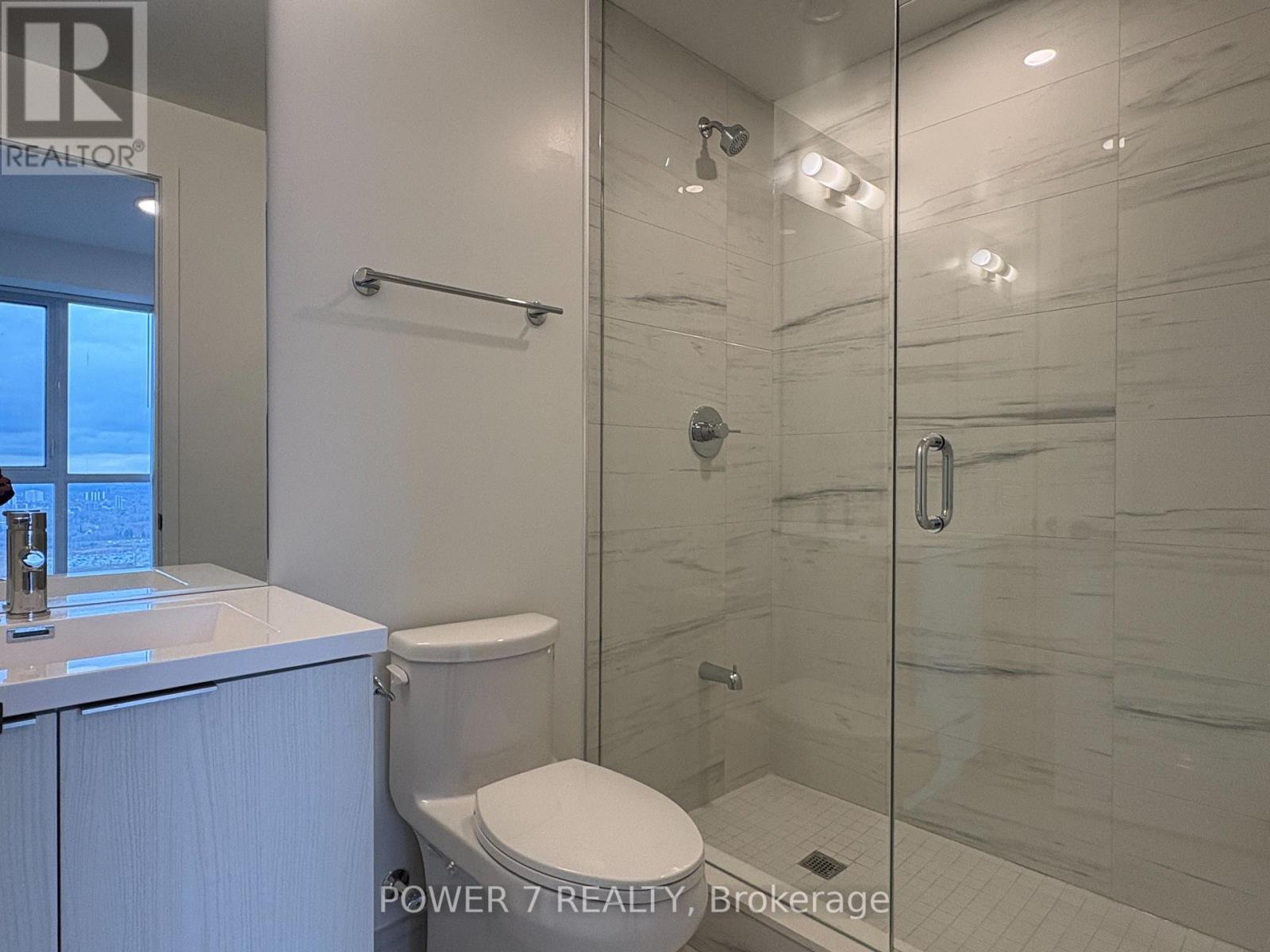 4112 - 8 Interchange Way, Vaughan, ON - Indoor Photo Showing Bathroom