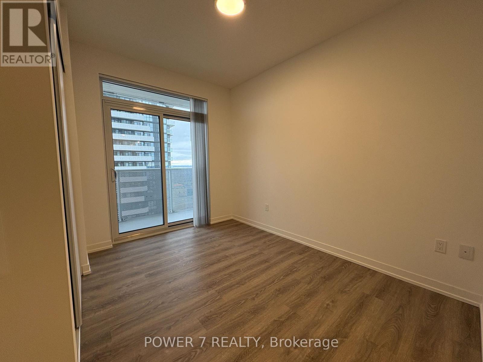 4112 - 8 Interchange Way, Vaughan, ON - Indoor Photo Showing Other Room