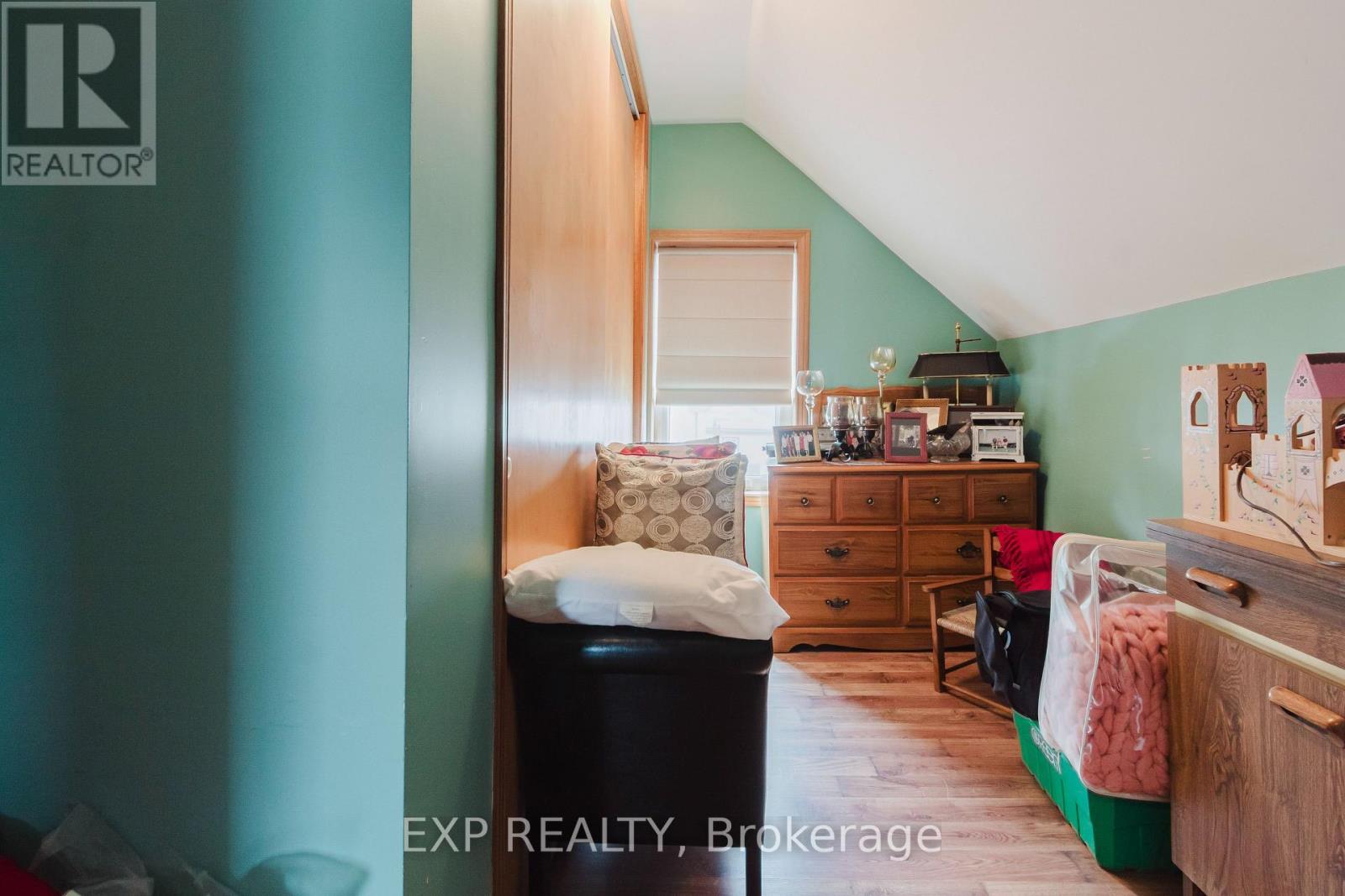 232 Oxford Street, Goderich, ON - Indoor