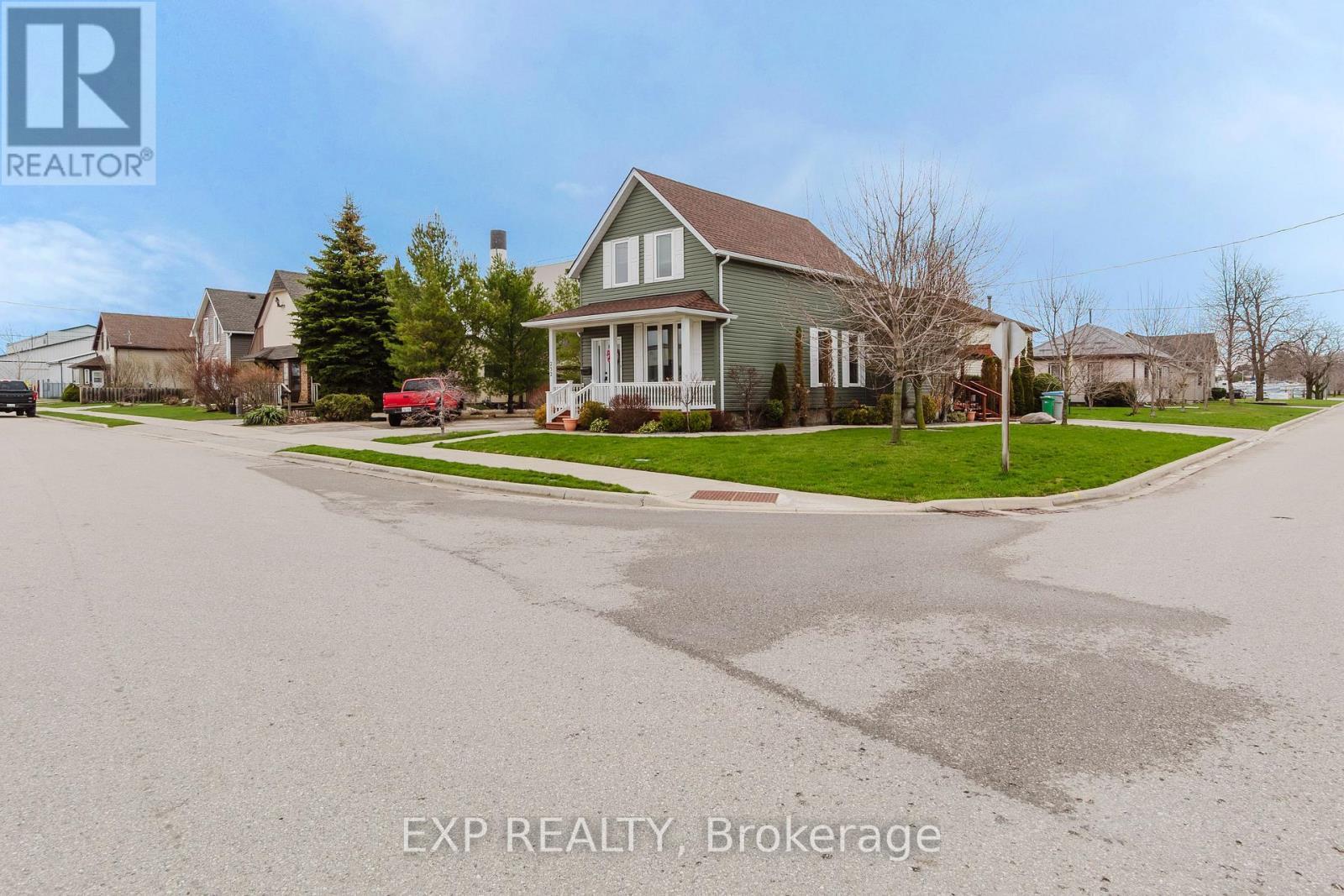 232 Oxford Street, Goderich, ON - Outdoor