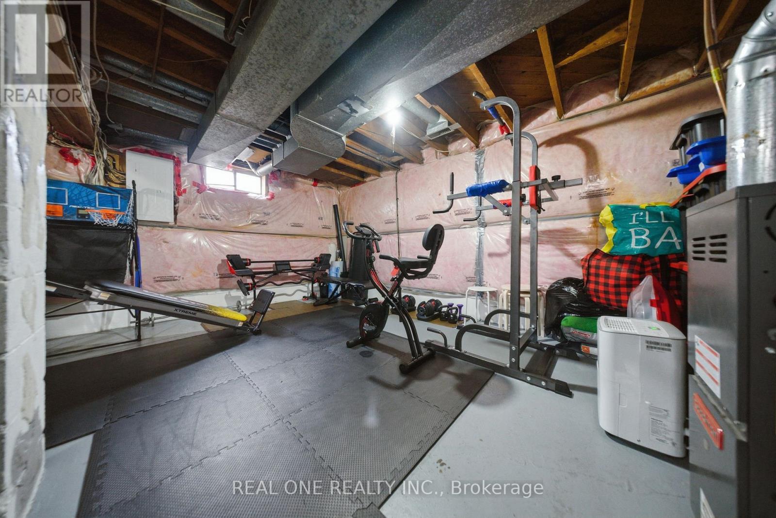 24 Sumach Street, Hamilton, ON - Indoor Photo Showing Basement