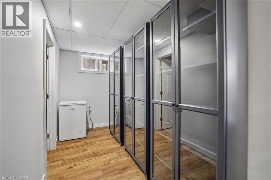 2208 Melissa Crescent, Burlington, ON - Indoor Photo Showing Other Room