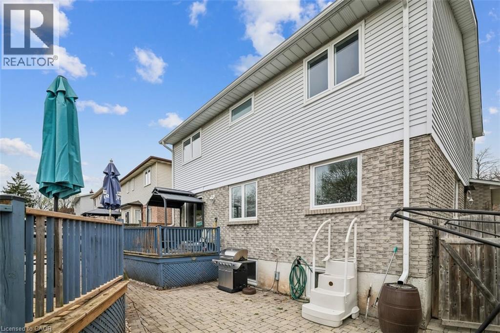 2208 Melissa Crescent, Burlington, ON - Outdoor