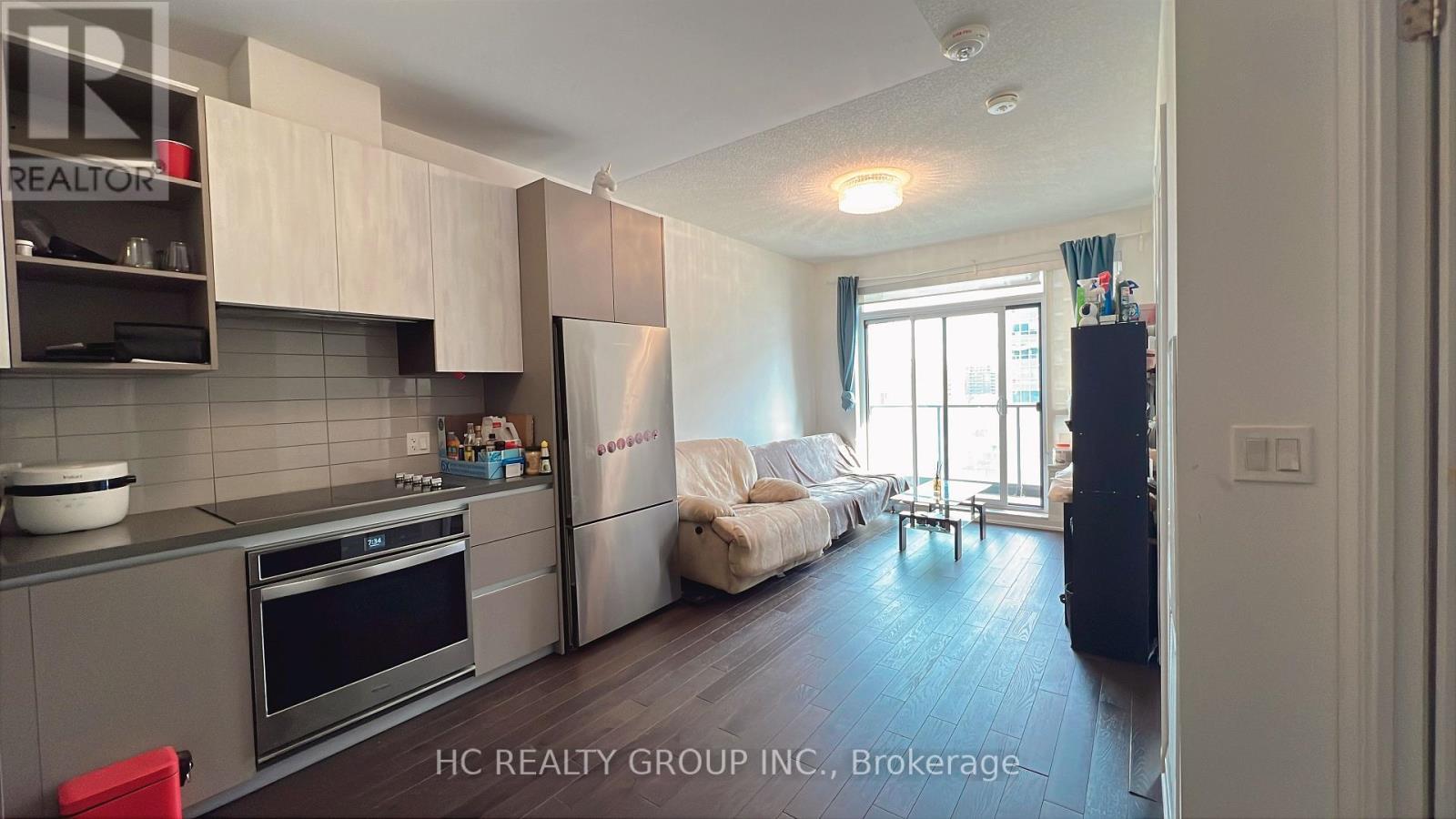 607 - 396 Highway 7 Avenue E, Richmond Hill, ON - Indoor Photo Showing Kitchen With Stainless Steel Kitchen