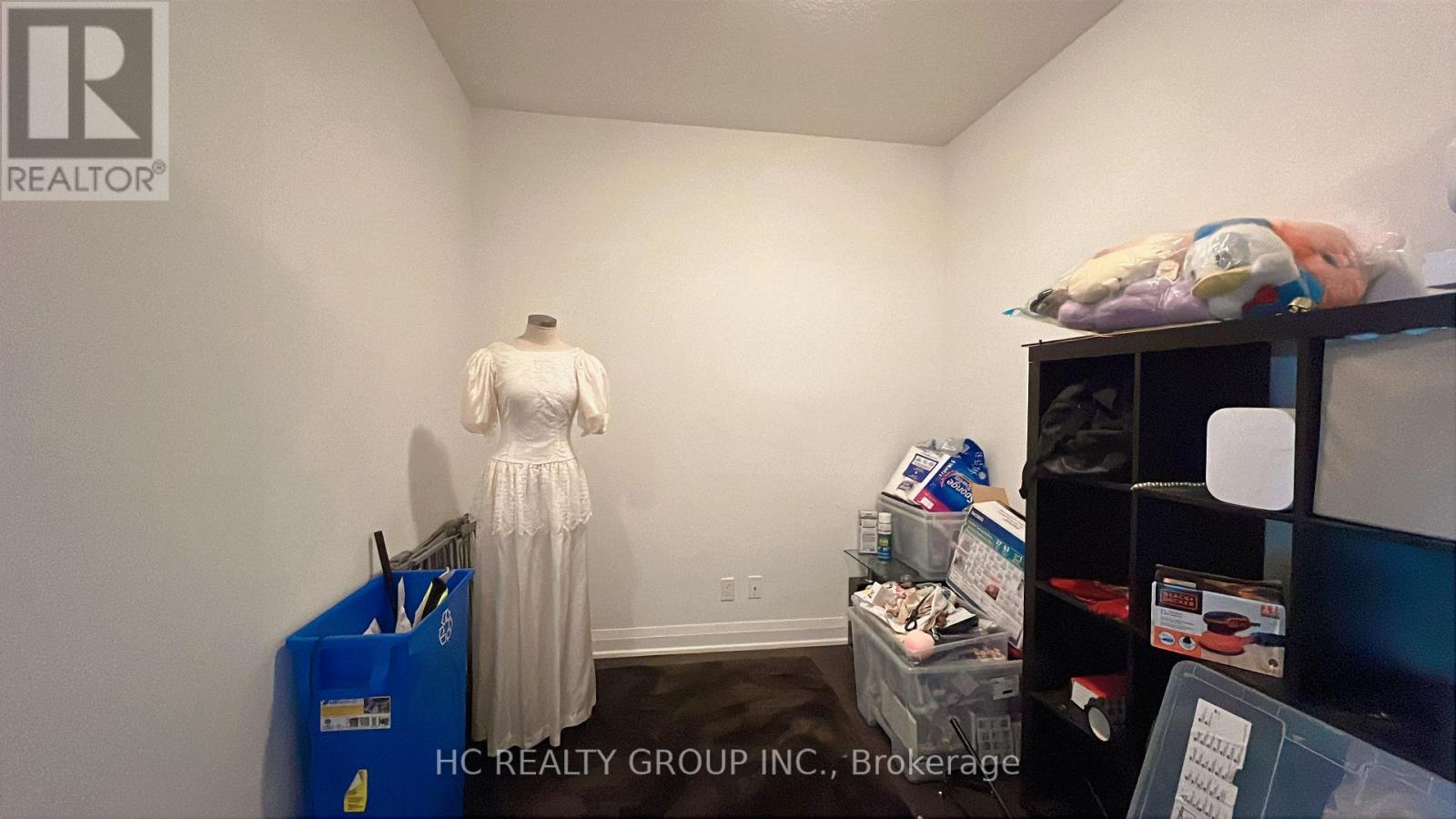 607 - 396 Highway 7 Avenue E, Richmond Hill, ON - Indoor Photo Showing Other Room
