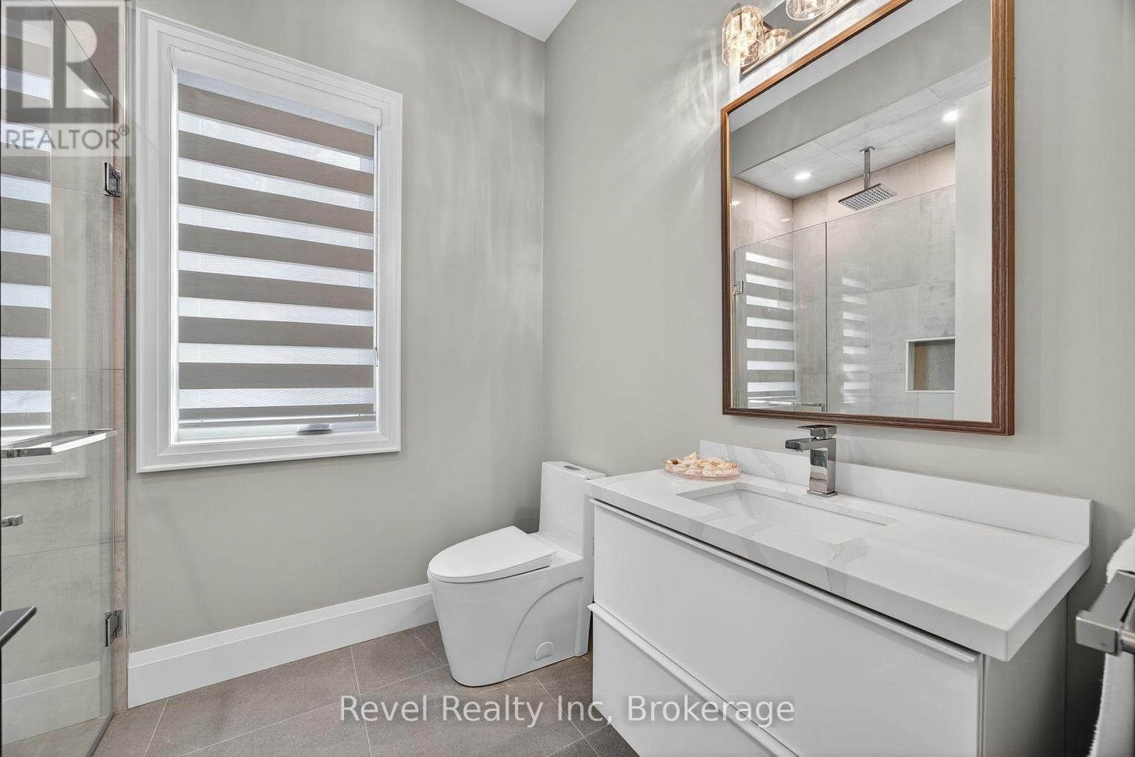 2 Seguin Crescent, Tiny, ON - Indoor Photo Showing Bathroom