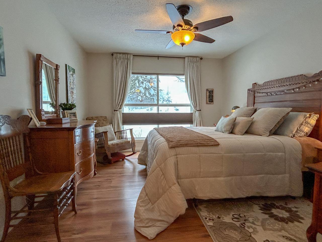 122/124-1051 Gerry Sorensen Way, Kimberley, BC - Indoor Photo Showing Bedroom