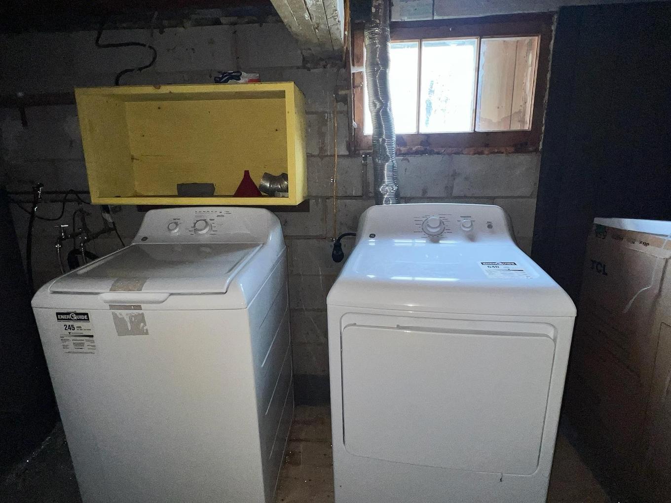 126 Zuke Road, Atikokan, ON - Indoor Photo Showing Laundry Room