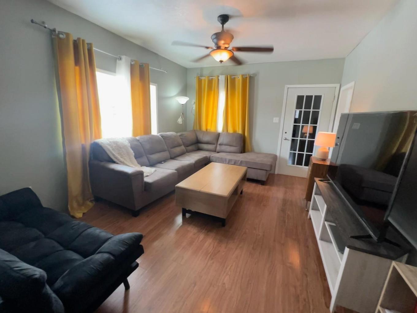 126 Zuke Road, Atikokan, ON - Indoor Photo Showing Living Room