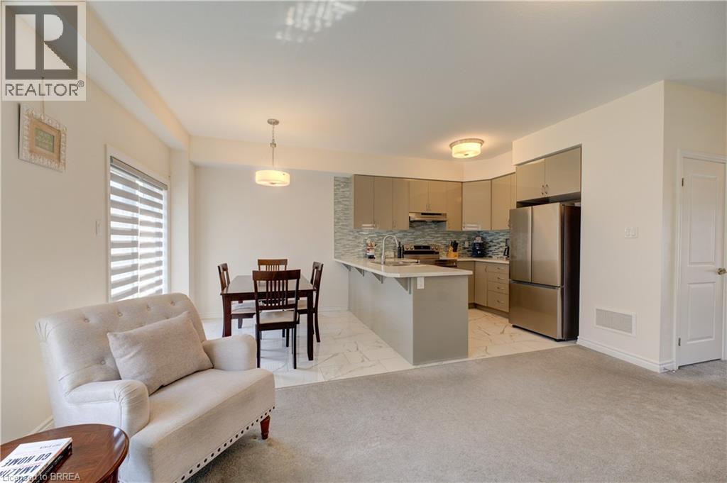 2 Copeman Avenue, Brantford, ON - Indoor