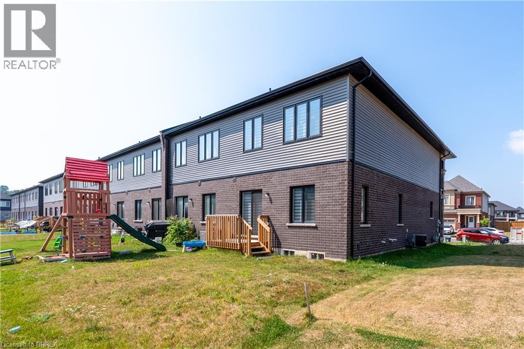 2 Copeman Avenue, Brantford, ON - Outdoor