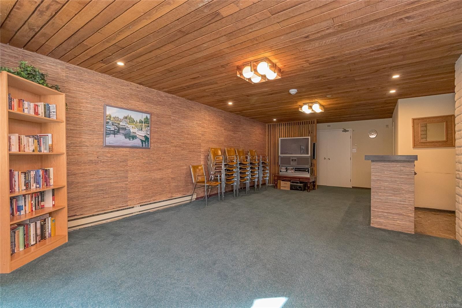 #204-1715 Pritchard St, Cowichan Bay, BC