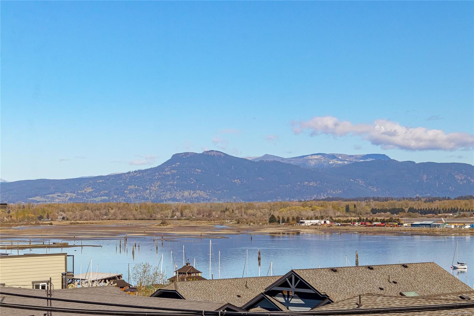 #204-1715 Pritchard St, Cowichan Bay, BC
