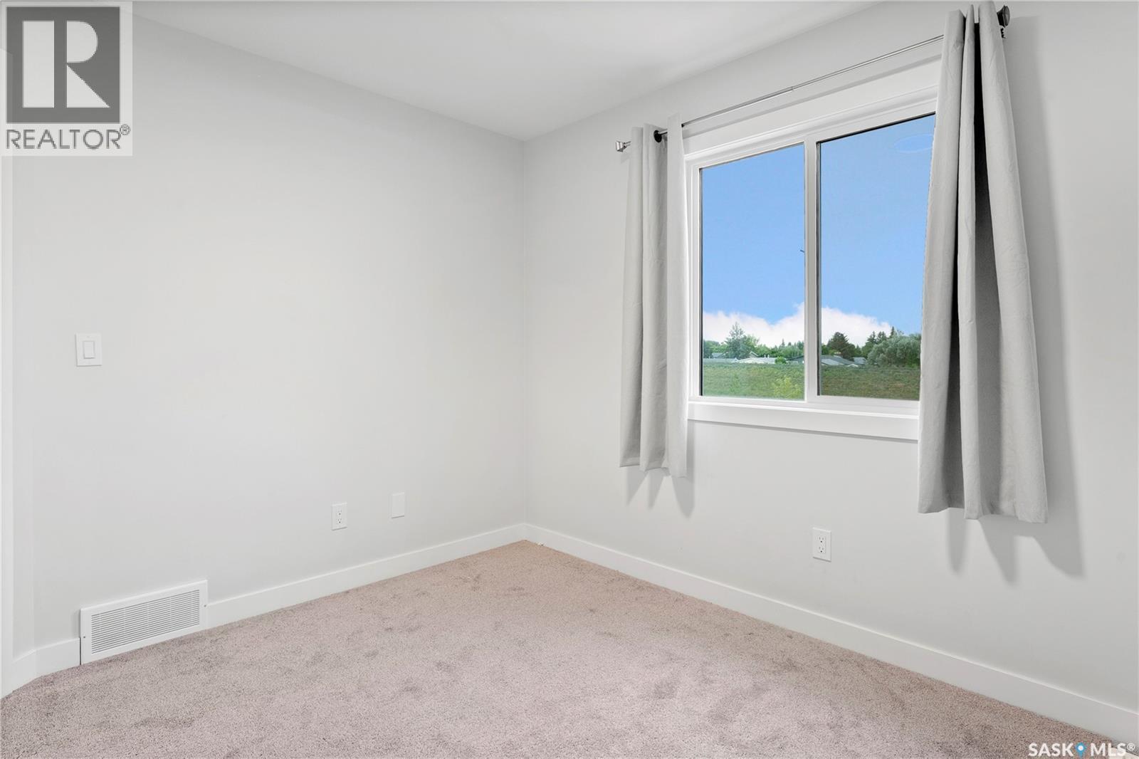 304 Pepper Place, Saskatoon, SK - Indoor Photo Showing Other Room