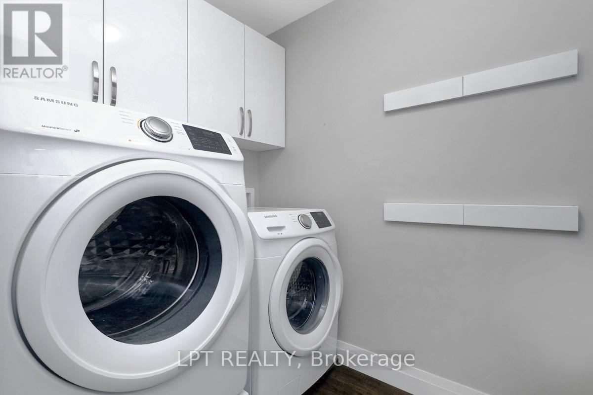 319 Glynn Avenue, Ottawa, ON - Indoor Photo Showing Laundry Room