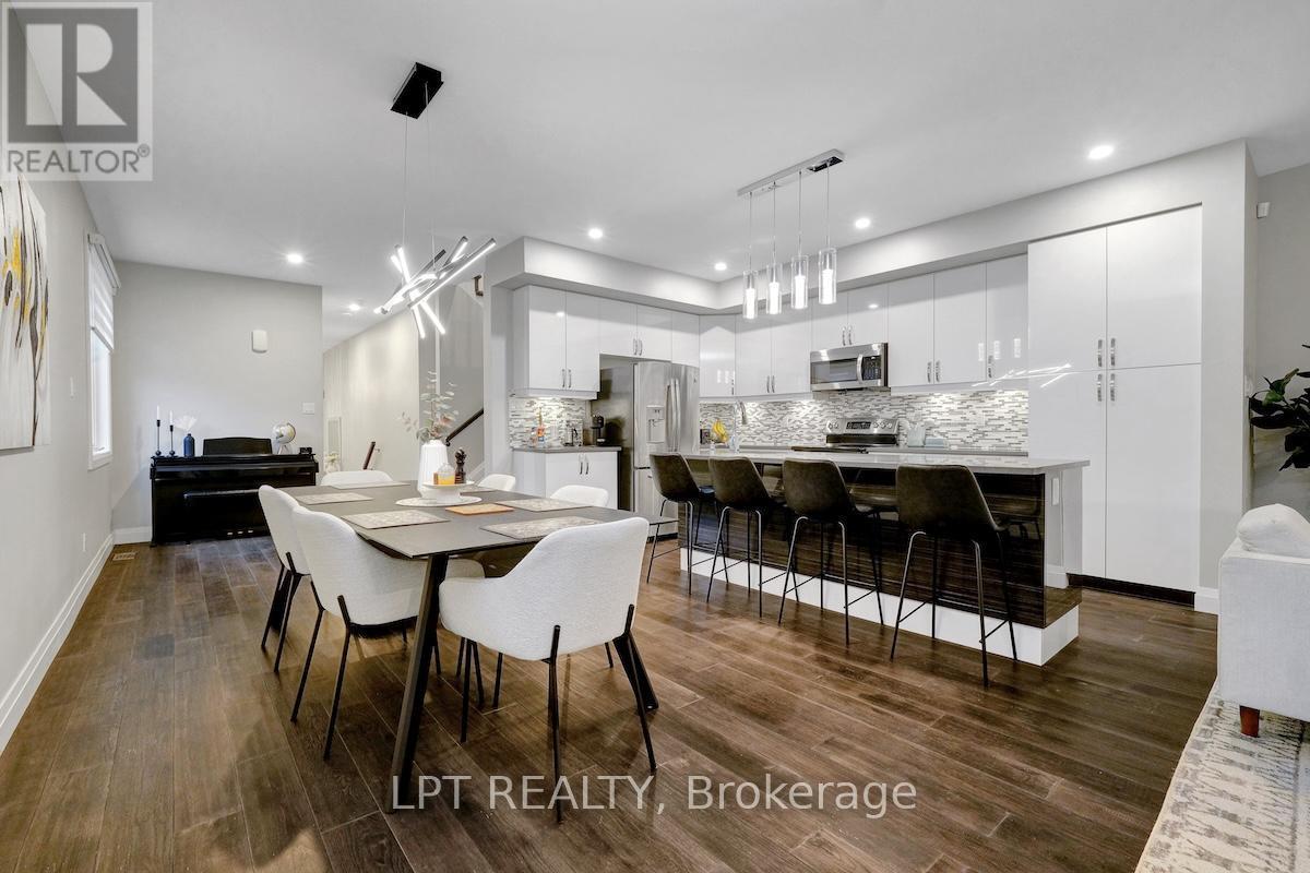 319 Glynn Avenue, Ottawa, ON - Indoor Photo Showing Dining Room