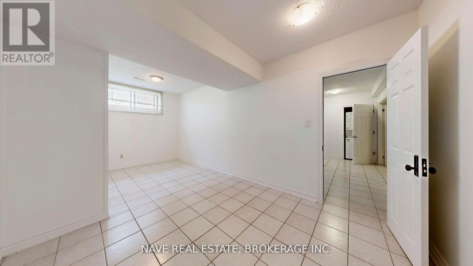 9747 Bathurst Street, Richmond Hill, ON