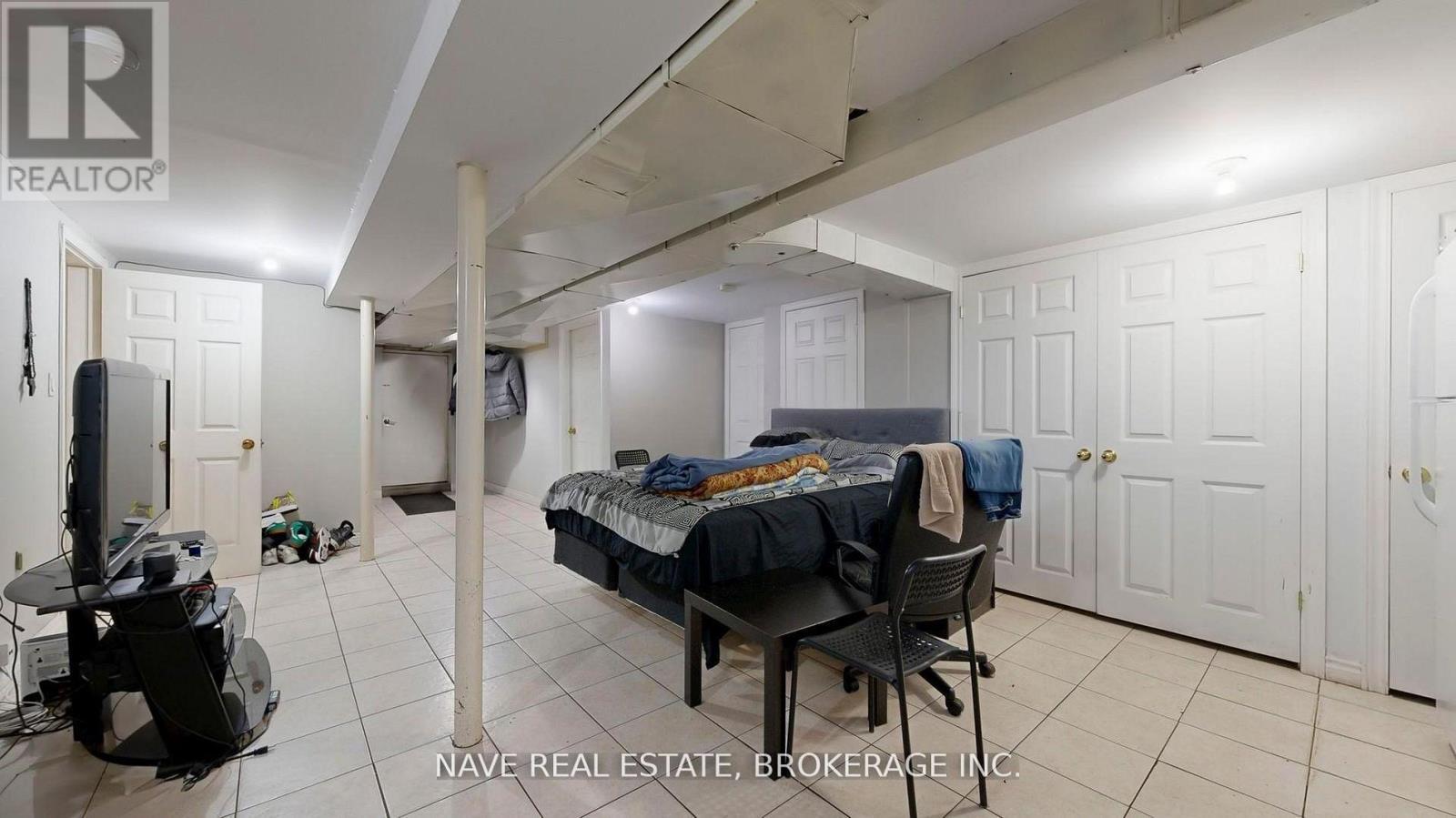 9747 Bathurst Street, Richmond Hill, ON