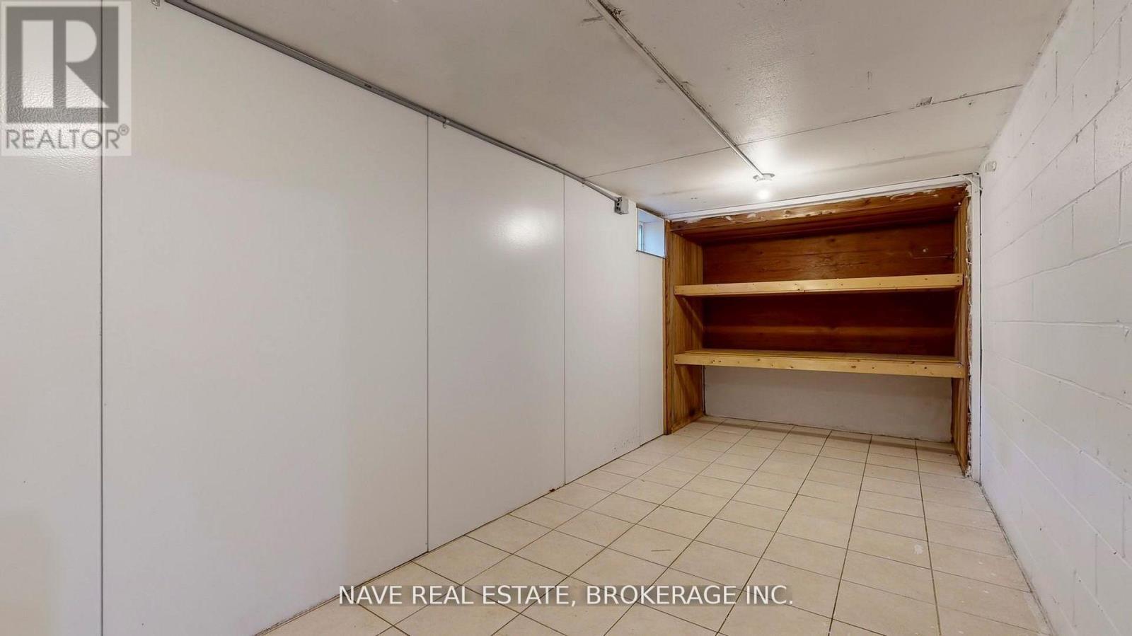 9747 Bathurst Street, Richmond Hill, ON