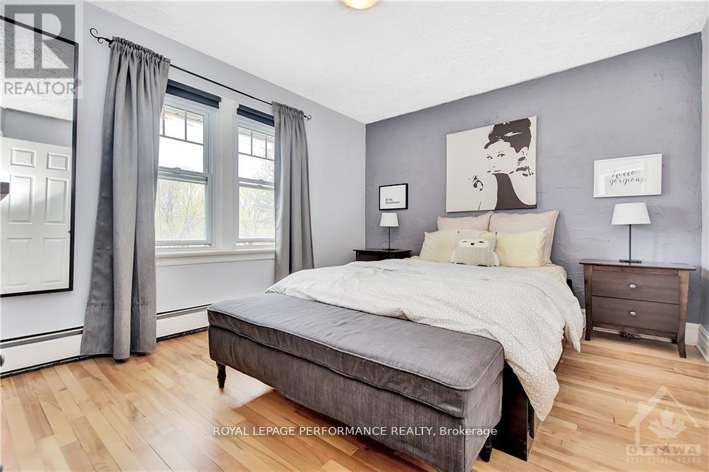 48 Hawthorne Avenue, Ottawa, ON - Indoor Photo Showing Bedroom
