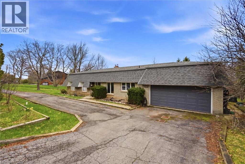 1310 Beaufort Drive, Burlington, ON - Outdoor
