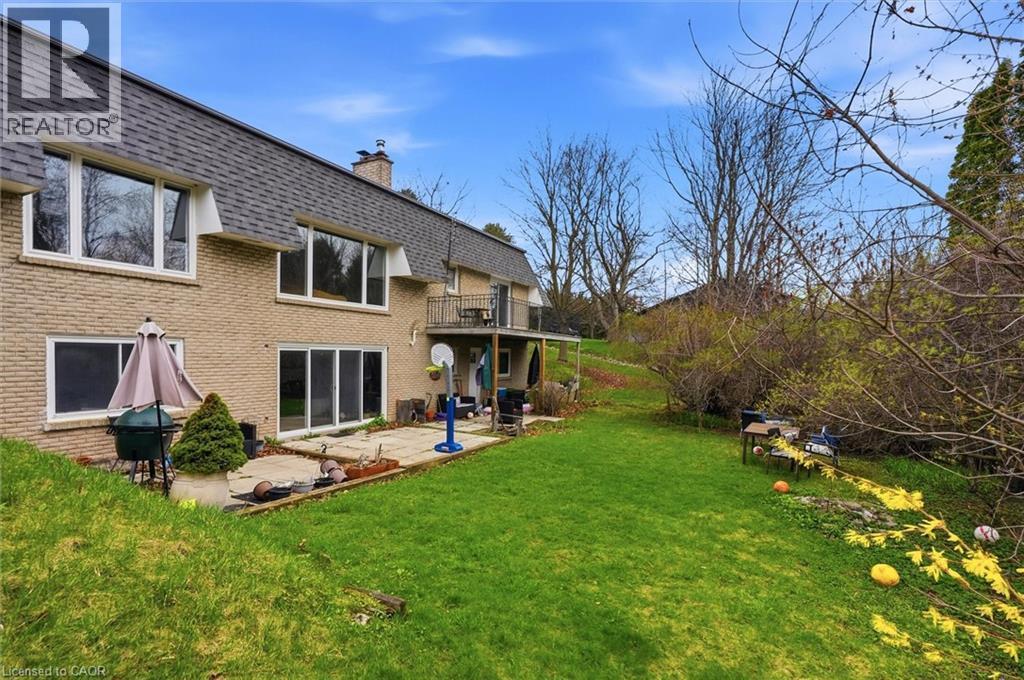 1310 Beaufort Drive, Burlington, ON - Outdoor