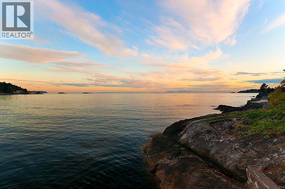 5812 Eagle Island, West Vancouver, BC - Outdoor With Body Of Water With View