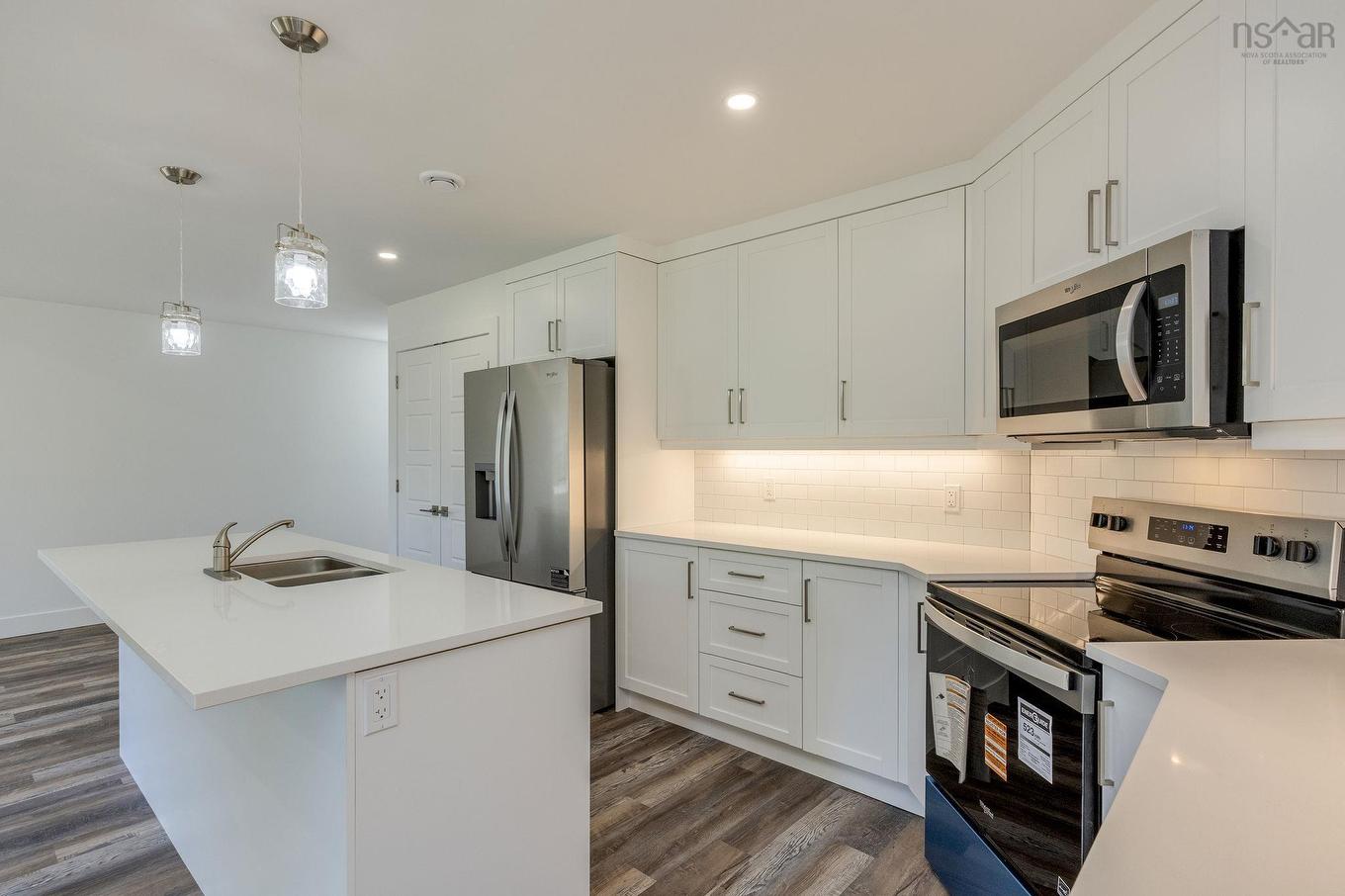 39 Covey Drive, North Kentville, NS - Indoor Photo Showing Kitchen With Double Sink With Upgraded Kitchen