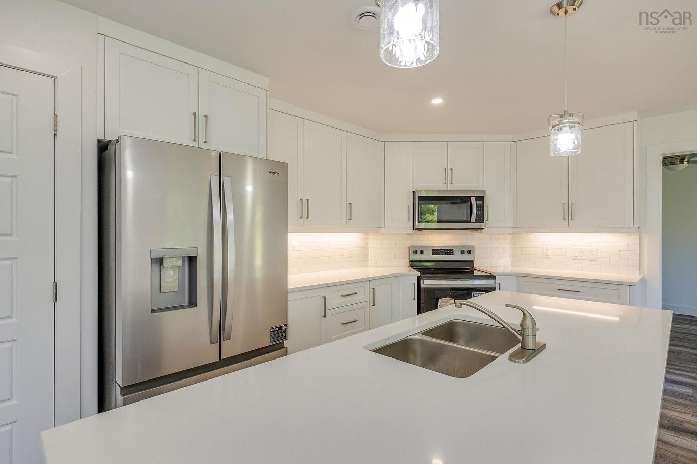 39 Covey Drive, North Kentville, NS - Indoor Photo Showing Kitchen With Double Sink With Upgraded Kitchen