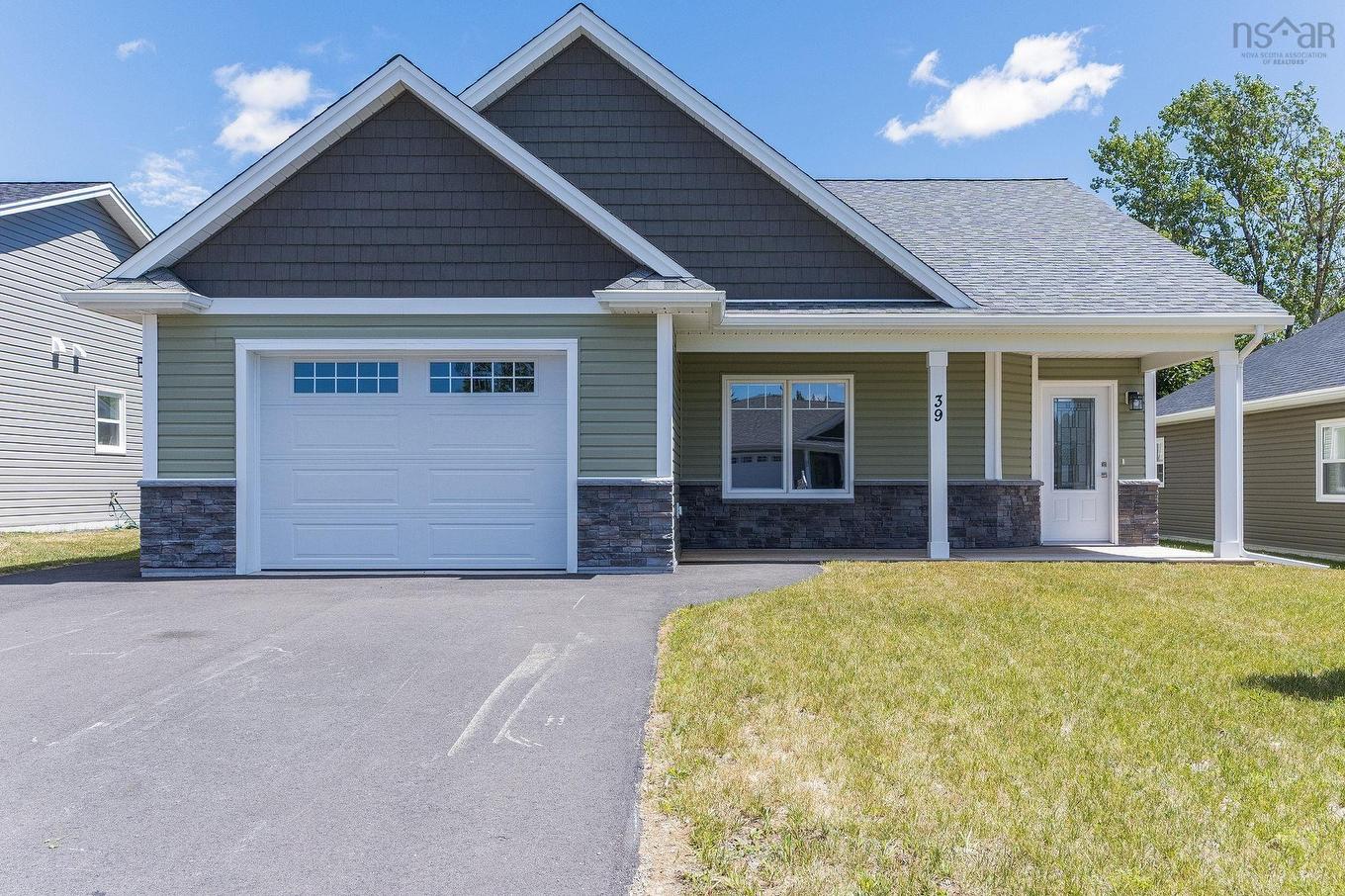 39 Covey Drive, North Kentville, NS - Outdoor With Deck Patio Veranda With Facade