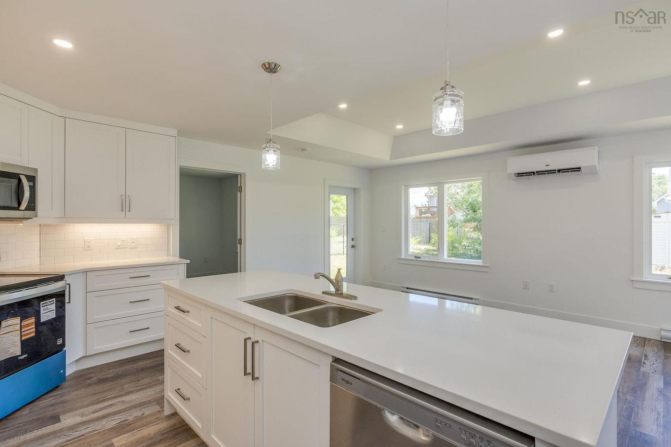 39 Covey Drive, North Kentville, NS - Indoor Photo Showing Kitchen With Double Sink With Upgraded Kitchen